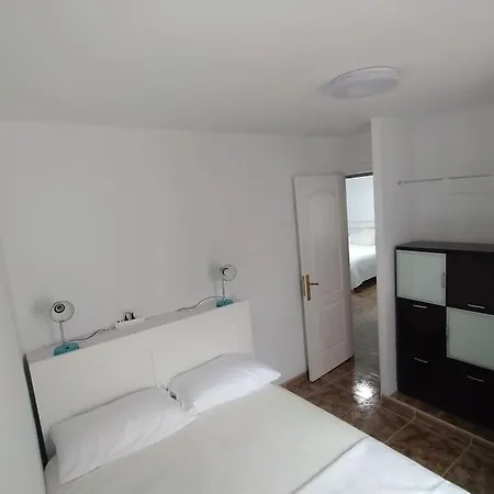 Cerca Del Centro Reformado! Comodo, Exterior, 5 Huespedes